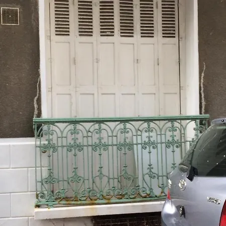 Avec Un Minimum De 3 Nuits 80 M De La Et 300 M Des Commerces 勒特雷波尔